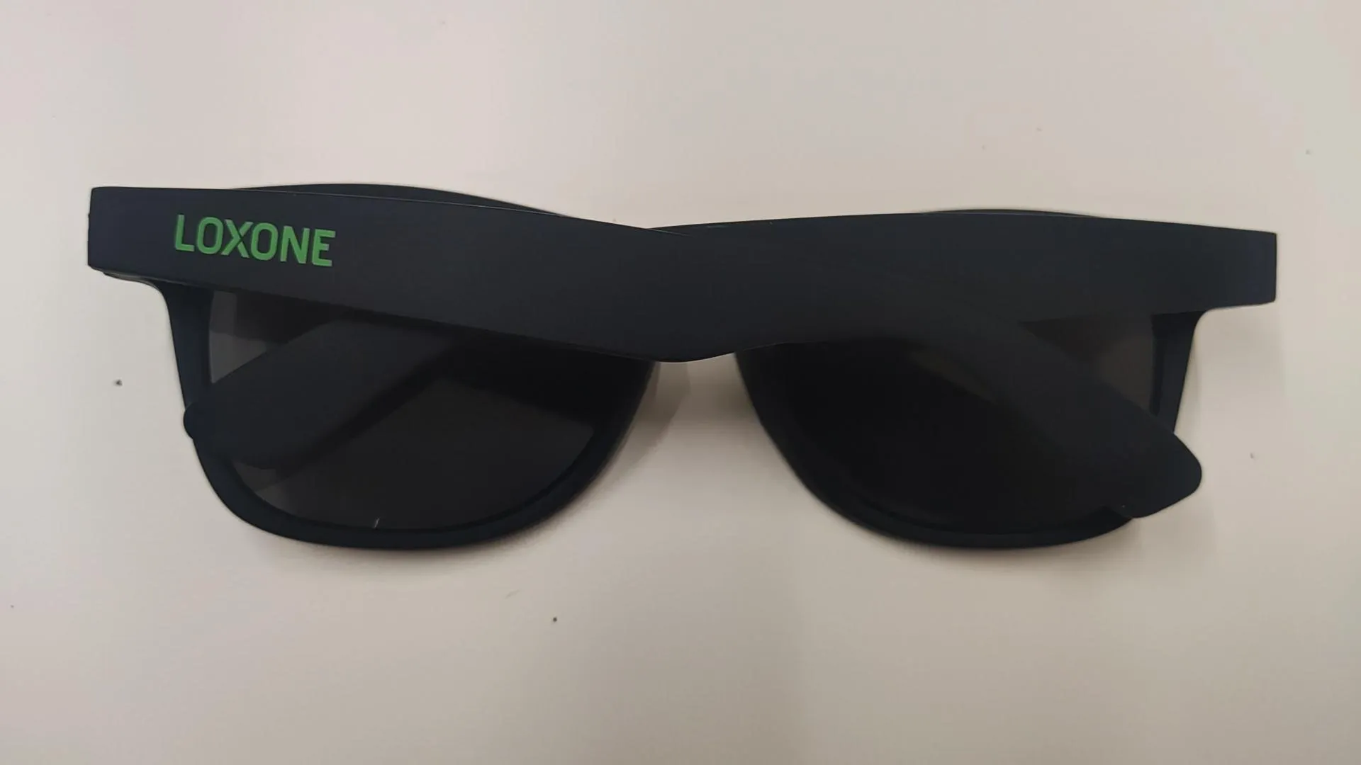 Loxone Sonnenbrille
