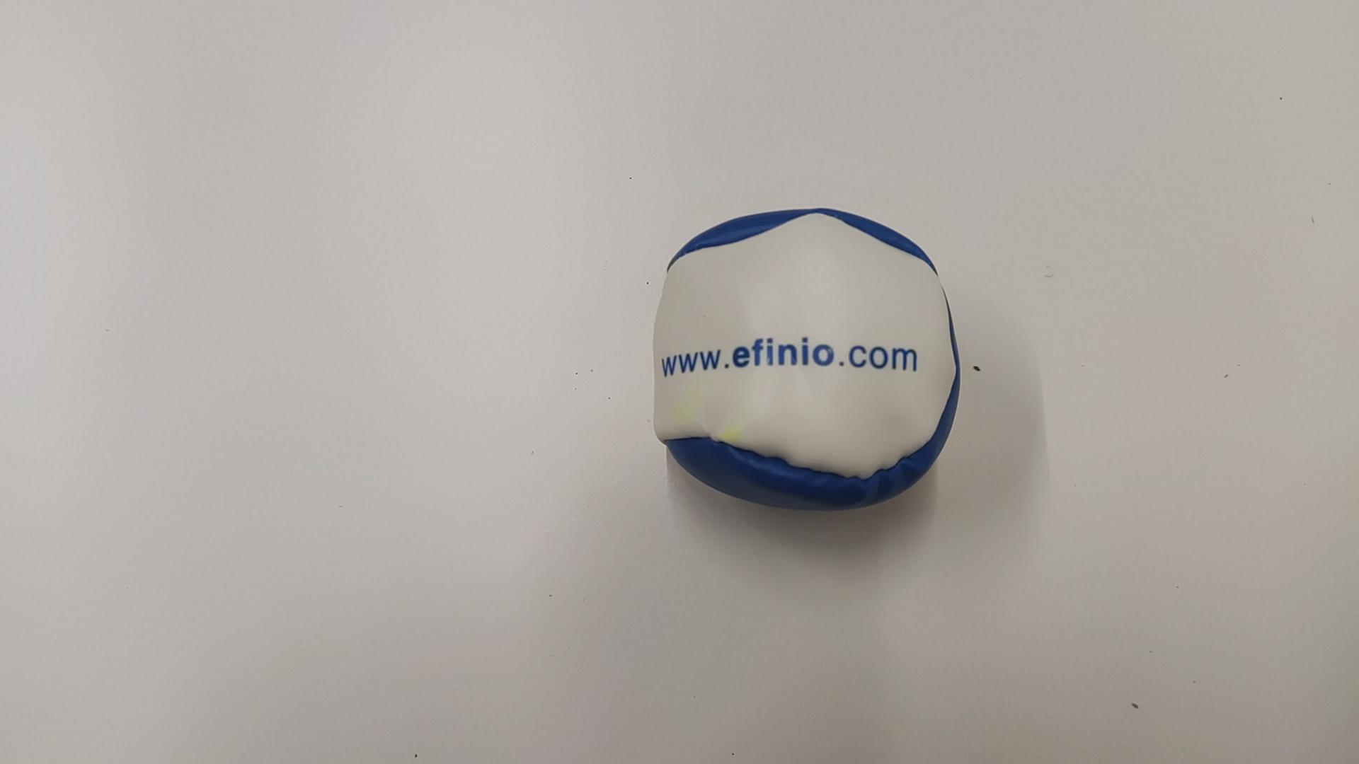 Efinio jonglierball