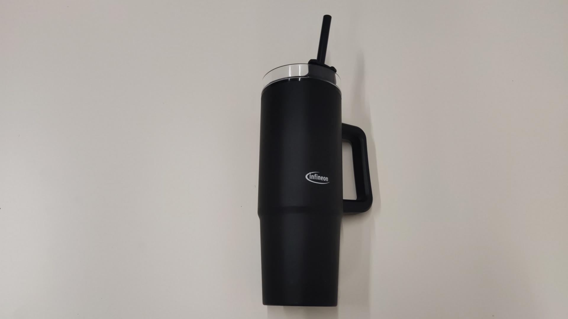 Infineon Becher